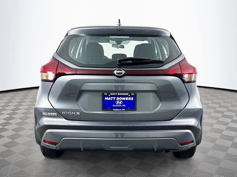 Used 2024 Nissan Kicks S image 6
