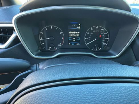 Certified 2025 Toyota Corolla SE image 21