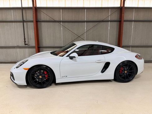 Used 2015 Porsche Cayman GTS image 1