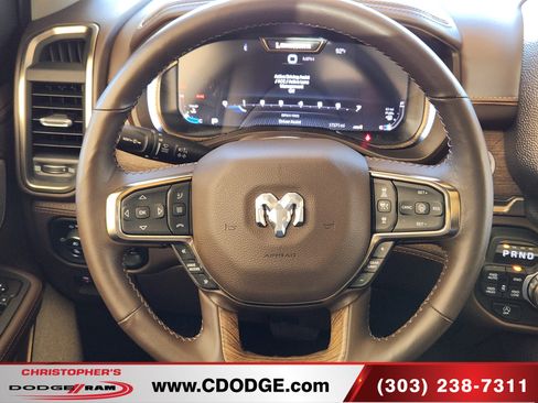 Used 2025 RAM 1500 Limited AWD/4WD image 9
