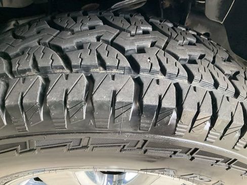 Used 2013 Ford F150 XLT w/ Luxury Equipment Group image 27