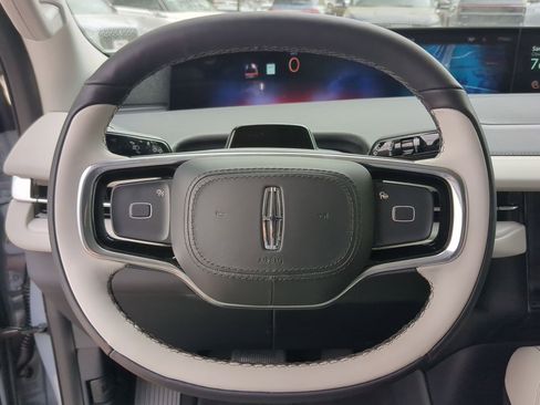 New 2026 Lincoln Navigator L Reserve image 13