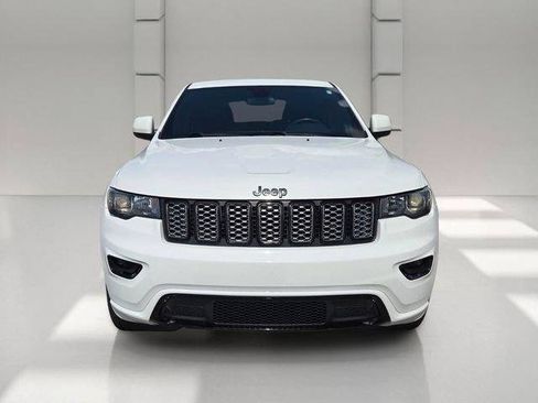 Used 2021 Jeep Grand Cherokee Laredo X RWD image 8