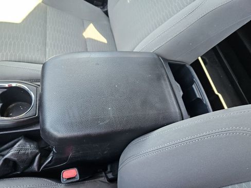 Used 2019 Toyota Tacoma SR RWD image 24