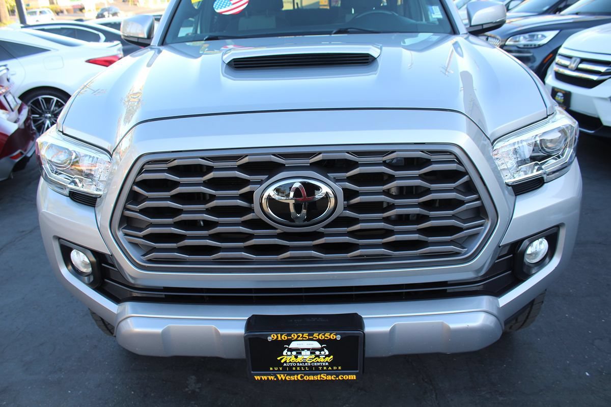 Used 2021 Toyota Tacoma TRD Sport w/ Technology Package AWD/4WD image 9