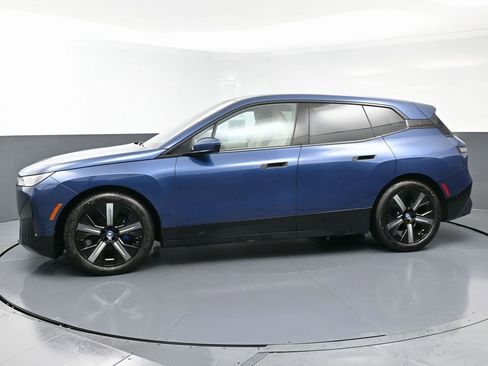 Used 2022 BMW iX xDrive50 w/ Sport Package image 6
