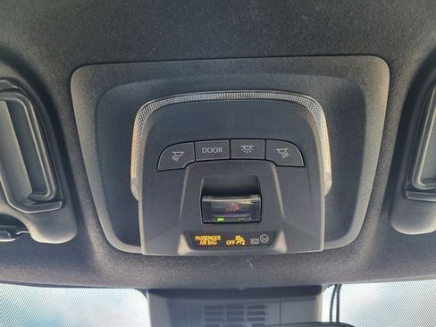 Used 2024 Toyota Corolla SE w/ Convenience Package image 26