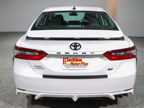 Used 2023 Toyota Camry SE w/ Convenience Package FWD image 8