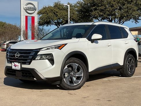 New 2025 Nissan Rogue SV w/ SV Premium Package image 2