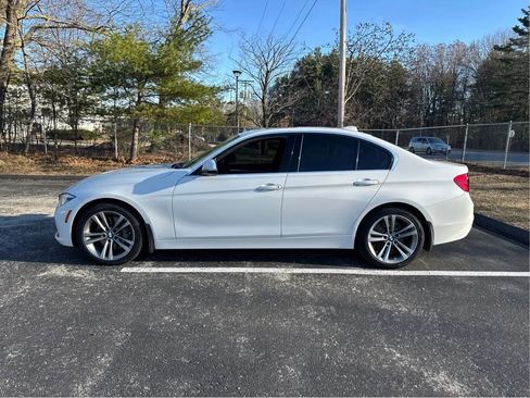 Used 2018 BMW 340i xDrive Sedan w/ Premium Package AWD/4WD image 5