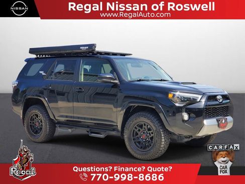 Used 2018 Toyota 4Runner TRD Off-Road image 1