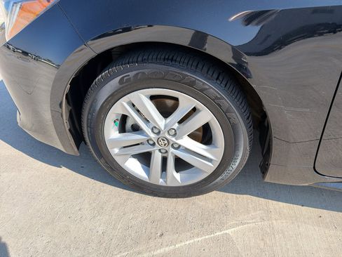 Used 2019 Toyota Corolla SE w/ SE Option Package FWD image 24