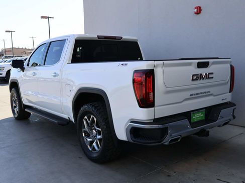 Used 2022 GMC Sierra 1500 SLT w/ SLT Premium Plus Package image 3