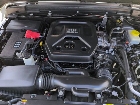 Used 2021 Jeep Wrangler Unlimited Sport AWD/4WD image 15