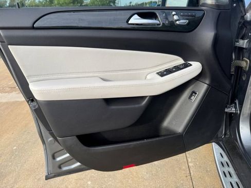 Used 2017 Mercedes-Benz GLE 350 image 4