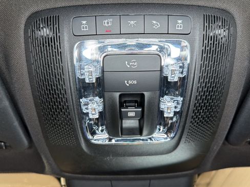 Used 2025 Mercedes-Benz GLB 250 image 18
