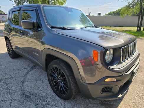 Used 2017 Jeep Renegade Sport w/ Power & Air Group FWD image 3