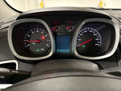 Used 2016 Chevrolet Equinox LTZ w/ Enhanced Convenience Package FWD image 12