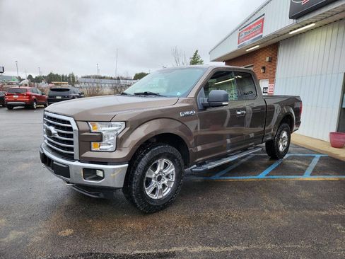 Used 2015 Ford F150 XLT w/ Equipment Group 302A Luxury image 3