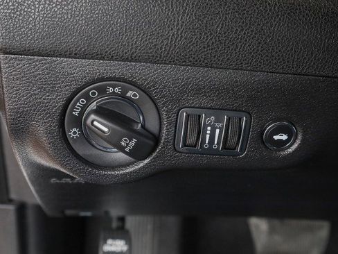 Used 2023 Chrysler 300 Touring L image 26