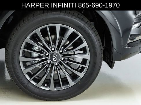 Used 2024 INFINITI QX80 Sensory image 15