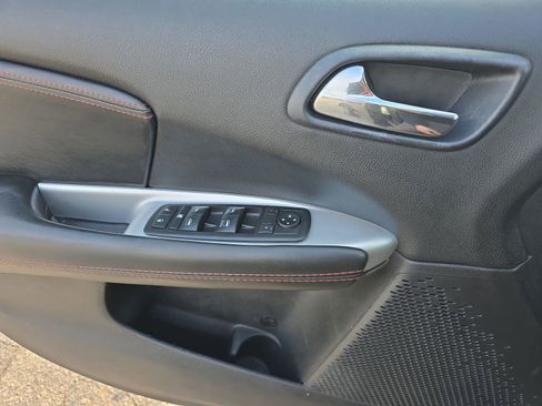 Used 2018 Dodge Journey GT image 30