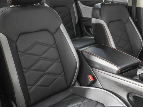 Used 2024 Volkswagen Atlas Peak Edition SEL image 50