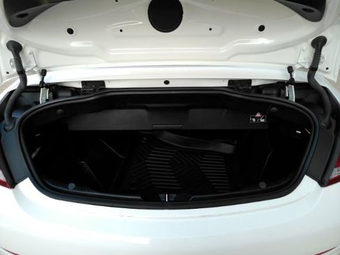 Used 2018 Mercedes-Benz C 300 CONVERTIBLE image 28