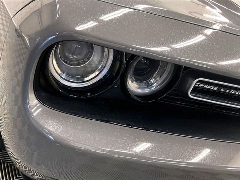 Used 2019 Dodge Challenger SXT image 26