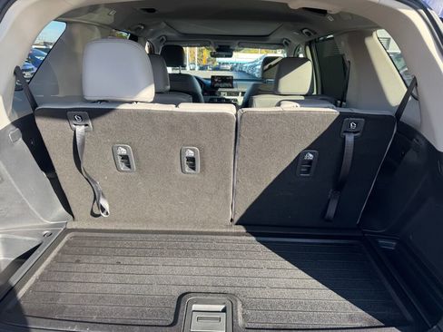Used 2023 Honda Pilot Elite image 18