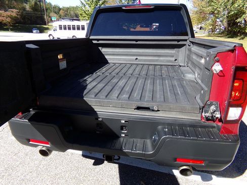 Used 2022 Honda Ridgeline Sport image 25