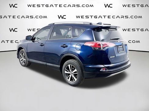 Used 2018 Toyota RAV4 XLE AWD/4WD image 8