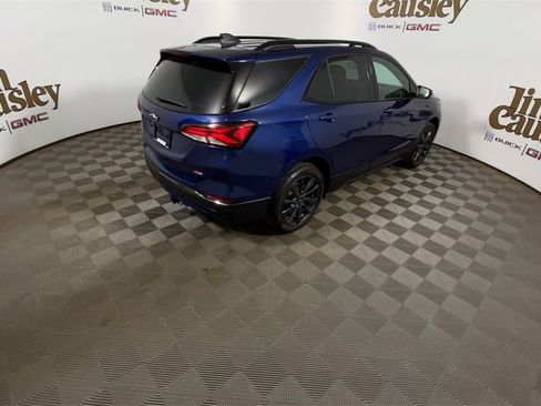 Used 2023 Chevrolet Equinox RS image 8
