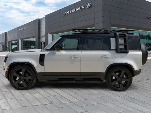 Used 2026 Land Rover Defender 110 X-Dynamic SE AWD/4WD image 2