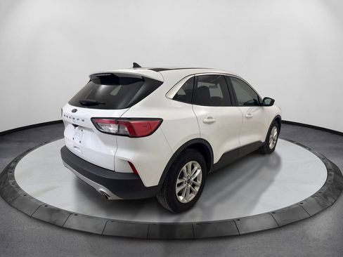 Used 2022 Ford Escape SE FWD image 5