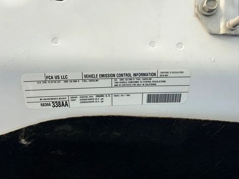 Used 2018 RAM 1500 Classic SLT image 27