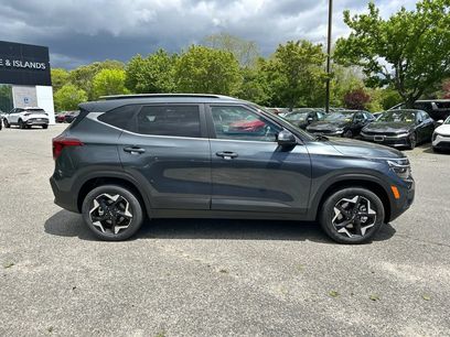 Used 2025 Kia Seltos EX w/ EX Sunroof Package