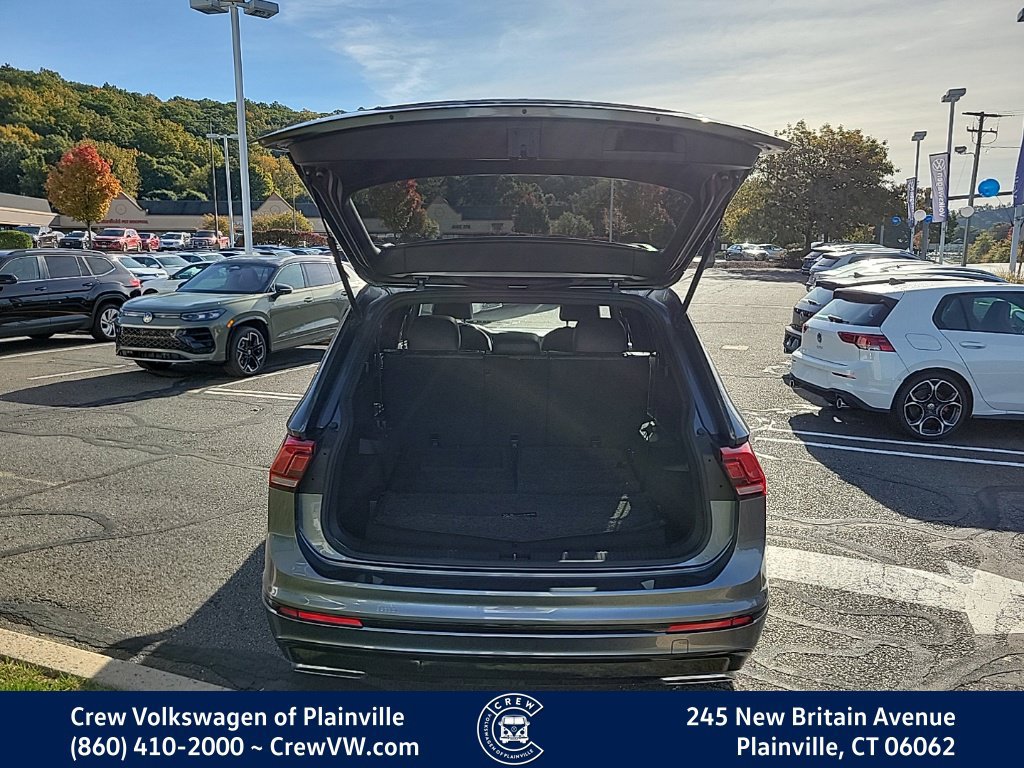 Certified 2021 Volkswagen Tiguan SE R-Line w/ 3rd Row Seat Package AWD/4WD image 58