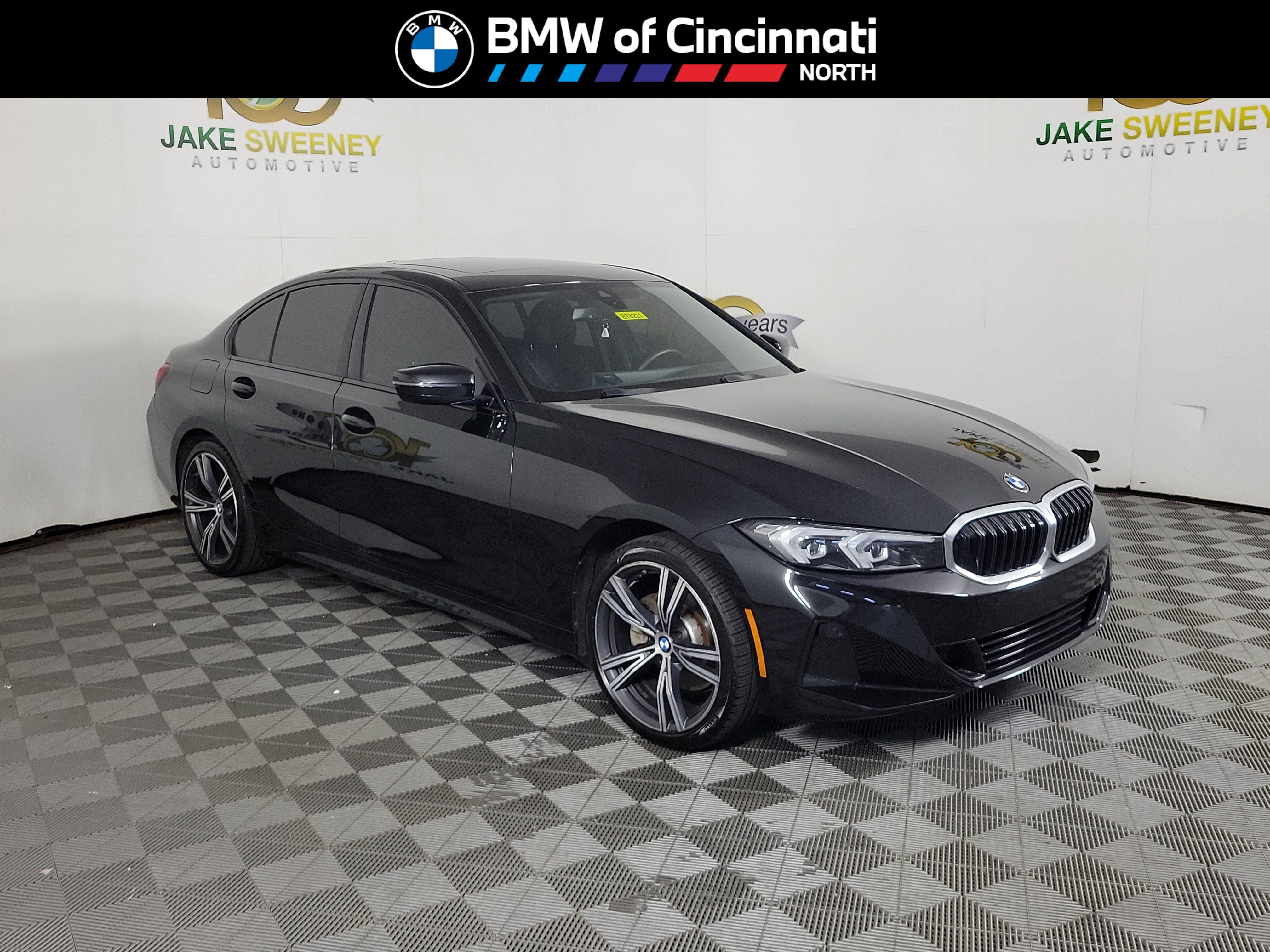 Used 2023 BMW 330i xDrive Sedan w/ Premium Package AWD/4WD image 1