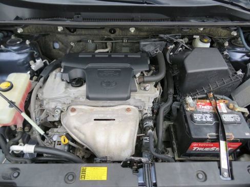 Used 2013 Toyota RAV4 XLE image 38