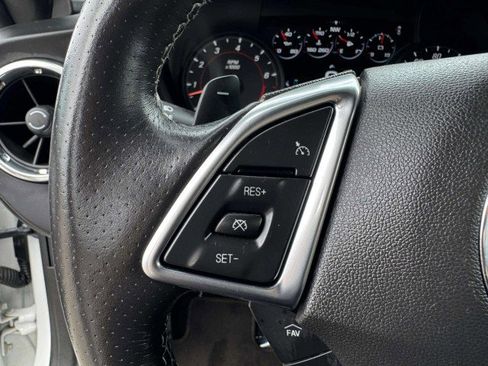 Used 2016 Chevrolet Camaro SS RWD image 28