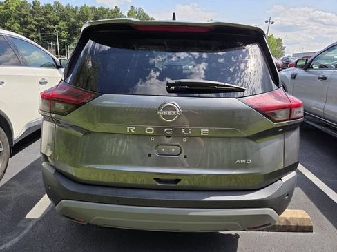 Used 2023 Nissan Rogue S AWD/4WD image 9