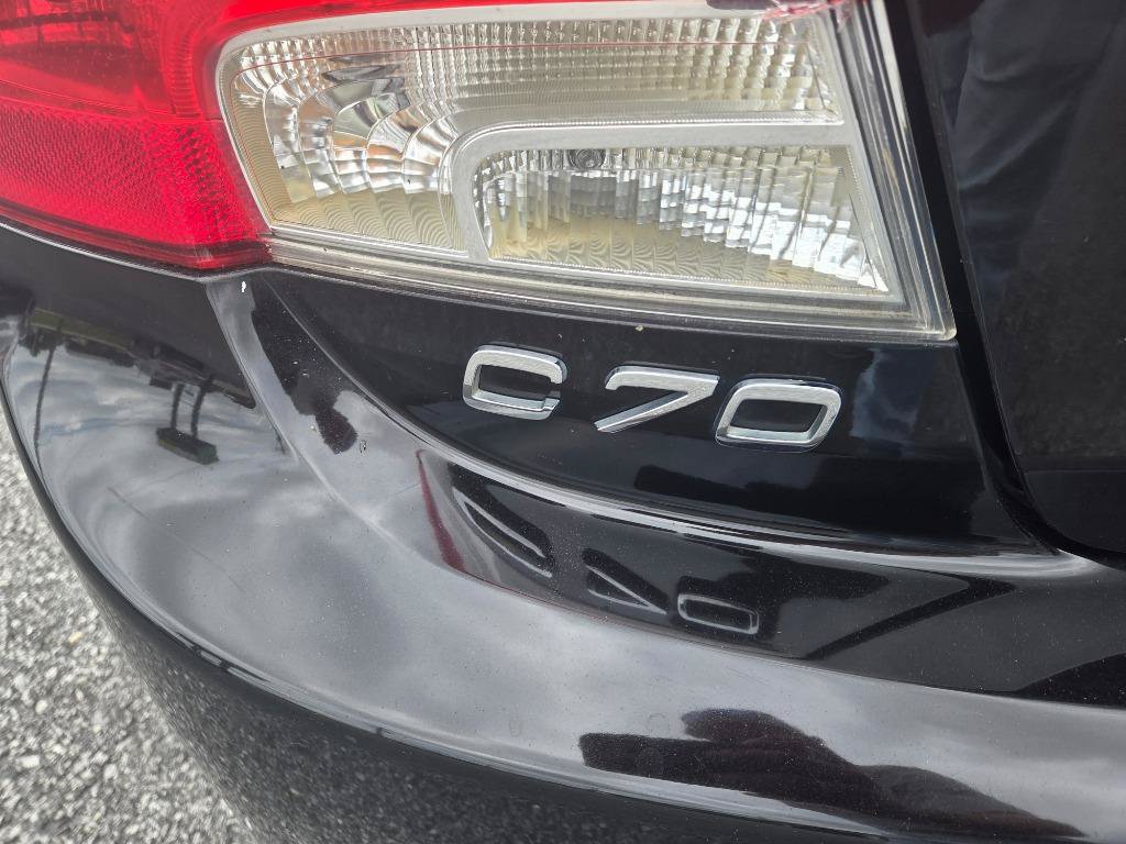 Used 2011 Volvo C70 T5 FWD image 7