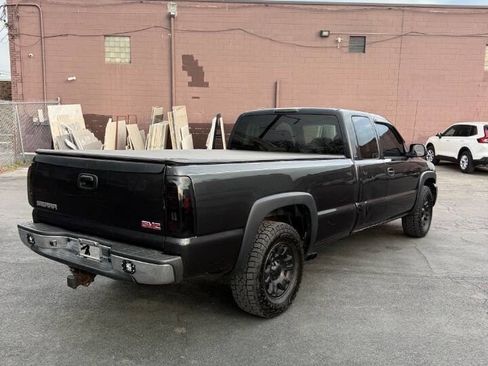 Used 2005 GMC Sierra 1500 SLE w/ Safe And Sound Package image 7