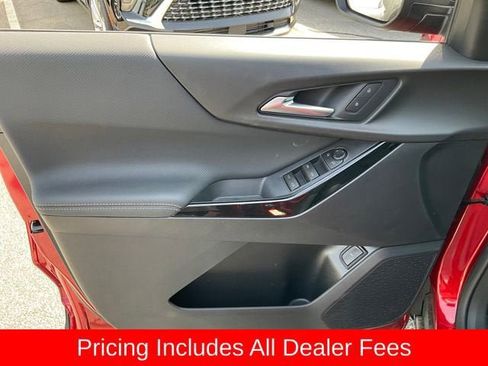 New 2026 Chevrolet Equinox LT w/ Convenience Package II AWD/4WD image 4