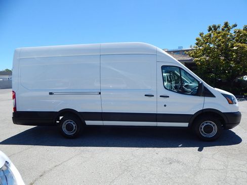 Used 2017 Ford Transit 250 148 High Roof Extended RWD image 9