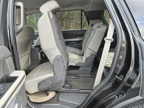 Used 2019 Ford Expedition XLT w/ Cargo Package image 25