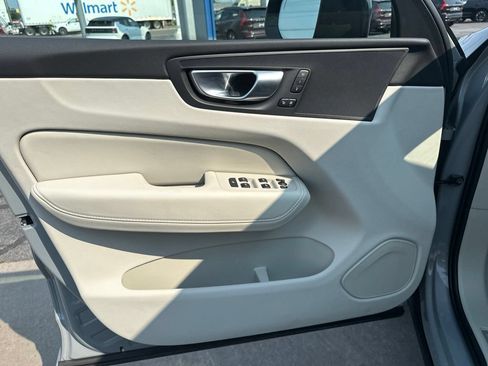 Certified 2025 Volvo XC60 T8 Core w/ Protection Package Premier AWD/4WD image 21
