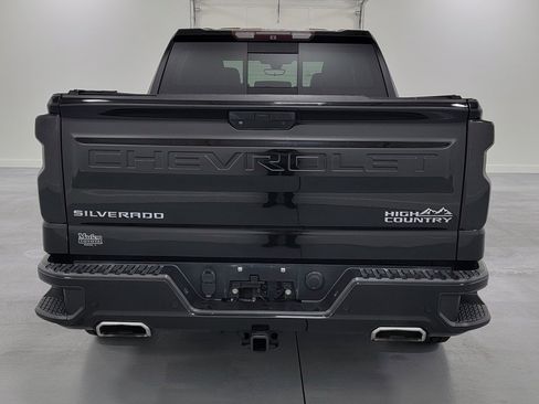 Used 2019 Chevrolet Silverado 1500 High Country w/ Technology Package image 8