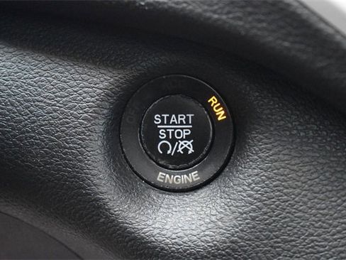 Used 2016 Jeep Cherokee Trailhawk w/ Comfort/Convenience Group image 29